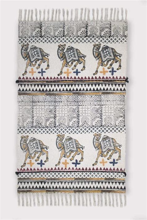 OLD DESSERT - HAND EMBROIDERED RUG – Art Avenue
