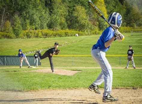 Playing Baseball 的图像结果