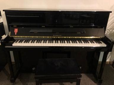 Klavier - Samick - UP115 kaufen. Samik UP115 Schwarz Poliert | Pianova
