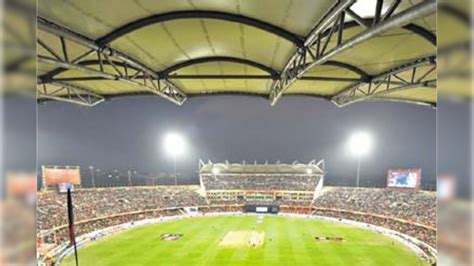 Uppal Stadium Power Cut: ఉప్పల్ స్టేడియంకు కరెంట్ కట్ చేసిన TSSPDCL ...