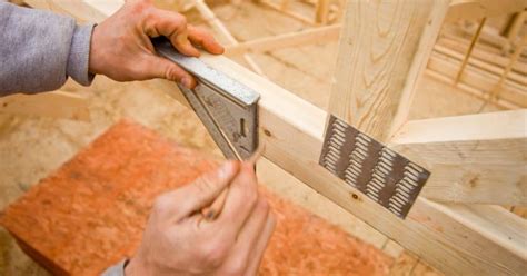 Using a Speed Square for Angles 的图像结果