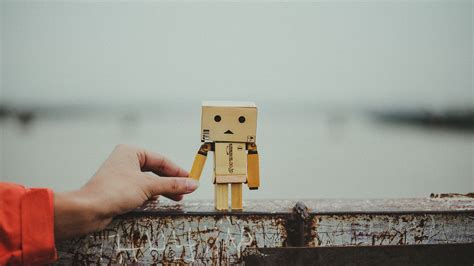 Wallpaper danbo, cardboard robot, friendship, hand hd, picture, image