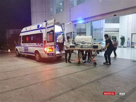 救护车和警车上演一场跨越260公里的生命接力……-中国长安网