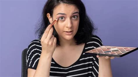 Image result for Normal Makeup Tutorial in Marathi
