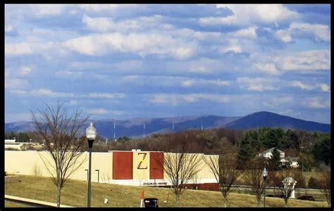 ZEUS DIGITAL THEATER (2025) All You Need to Know BEFORE You Go (with ...