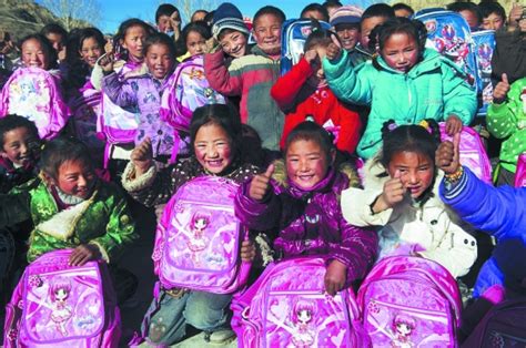 捐冬衣送温暖上高原 关爱西藏孩子公益行动启动 - 重点播报 - 文明风