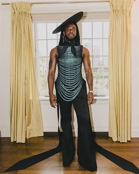 Shaboozey Dares Anyone to Outdo His Custom Turquoise Grill at the Met ...