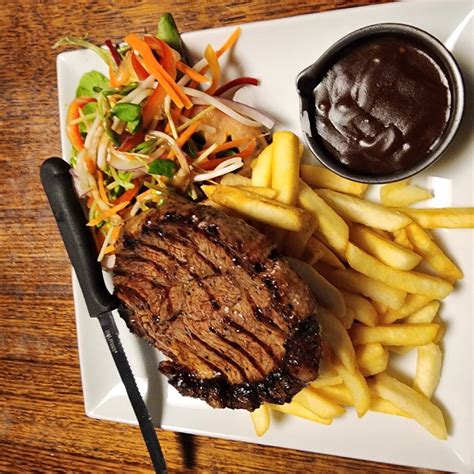 THE Q HOTEL MILES - Hotel Reviews & Photos - Tripadvisor