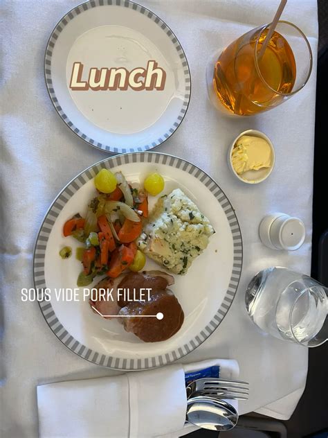 My first time flying SQ Business class 🥹 | Gallery posted by Mochgj ...