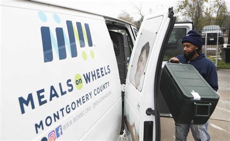 Meals on Wheels celebrates 50 years of feeding homebound seniors