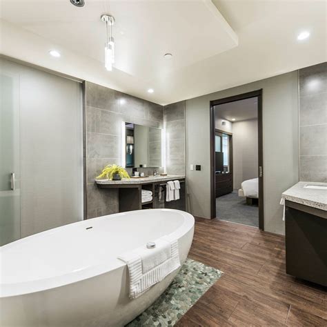 Manhattan Beach Post – Manhattan Beach - a MICHELIN Guide Restaurant