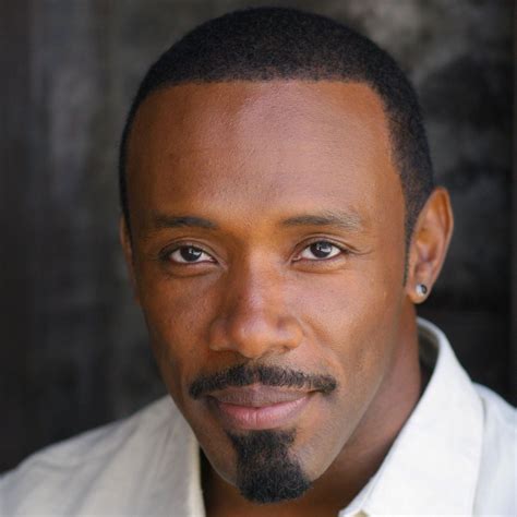 Watch Living Single · Season 5 Episode 13 · Let's Stay Together Full ...