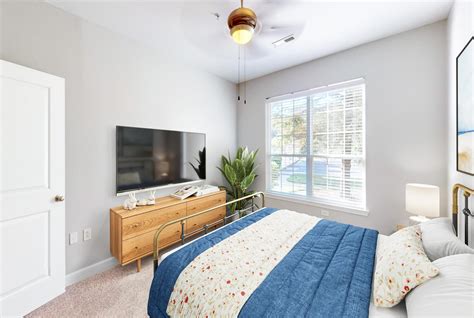 Photos and Tours of Lodge at Foxborough | South Shore