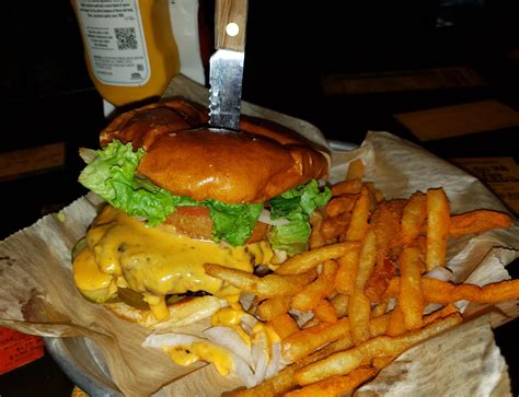 Queso Jalapeno Burger at Stella's Lounge in Grand Rapids, MI : r/burgers