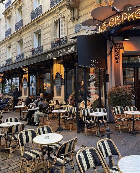 Best Classic Parisian Cafés to Visit in Paris | Paris street cafe ...
