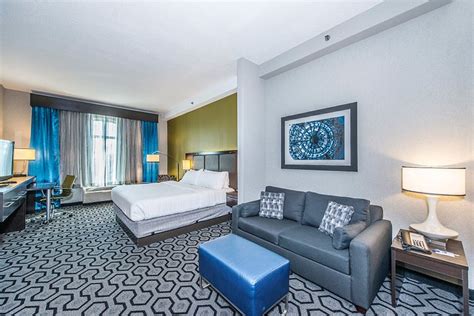 Holiday Inn Express & Suites Charleston Arpt-conv Ctr Area By Ihg ...