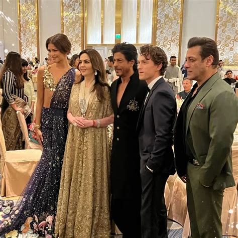 From Zendaya, Gigi rocking sarees to Sunil Chettri in dapper sherwani ...