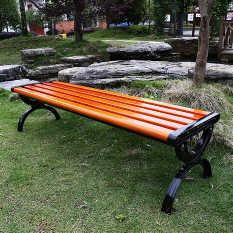 塑木公园椅 户外座椅子铸铝桌椅组合长排椅实木休闲长凳防腐条椅-阿里巴巴