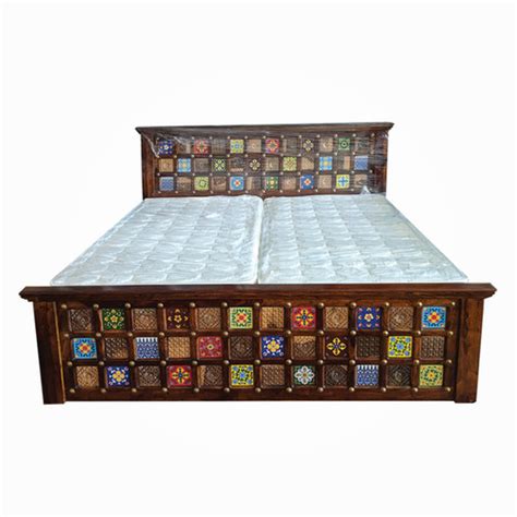 Placi Blocks Sheesham Bed | Wood Affair