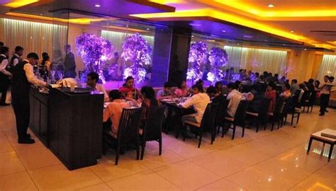 7 Restaurants In Bhavnagar To Try Amazing Dishes On Your Trip!