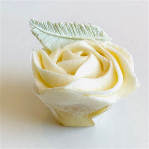 MADE-FROM-SCRATCH CUPCAKES – Plume