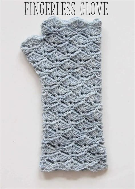 Free Fingerless Glove Crochet Patterns {Keep your wrists cozy!}