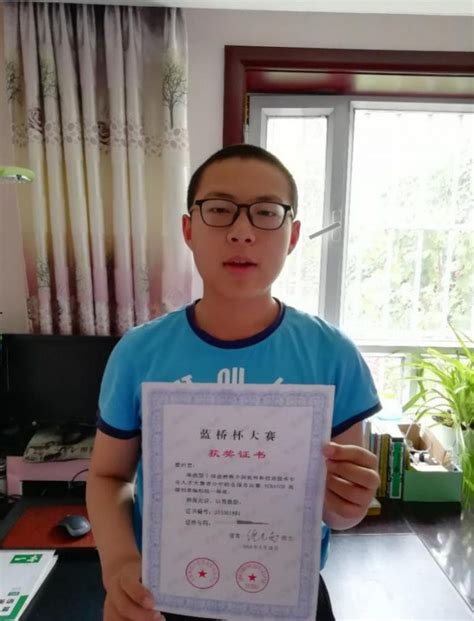 一年获全国少儿编程比赛一等奖，他是怎么做到的？ | 中国周刊