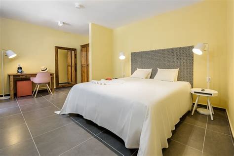 LIVINGSTONE JAN THIEL BEACH RESORT - Villa Reviews, Photos, Rate ...