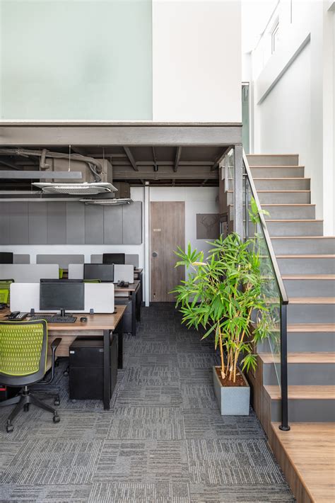 AET access floors - Reflection Designs