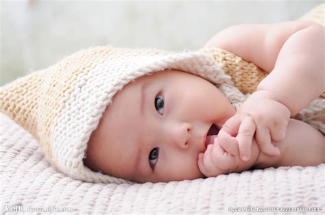 新生婴儿刚出生怎么带？刚出生的宝宝要注意什么 - 新生儿护理 - 第一宝宝育儿网
