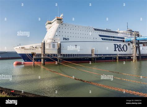 Pride of hull hi-res stock photography and images - Alamy