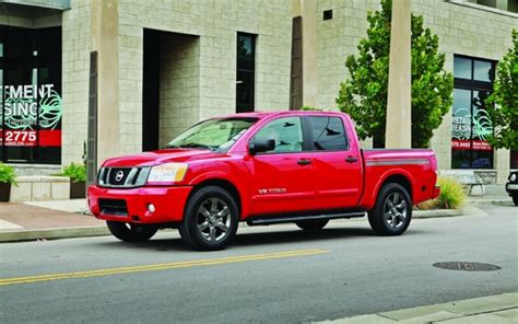 2013 Nissan Titan 4WD King Cab SWB SL Price & Specifications - The Car ...