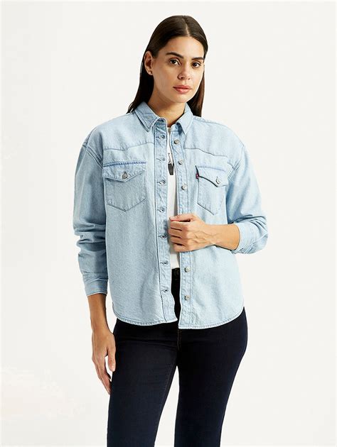 Women's Solid Indigo Spread Collar Relaxed Fit Denim Shirt – Levis ...