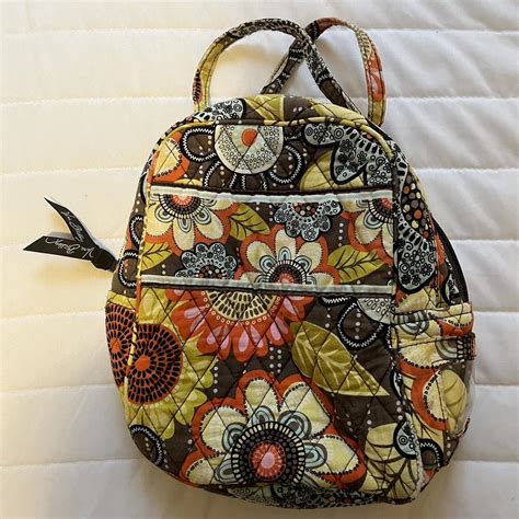 vera bradley lunch bag!! I ALSO HAVE A DIFF DESIGN... - Depop