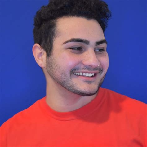 Grandpa Who Became Meme for Accidentally Eating Paint Dead at 91 - Men ...