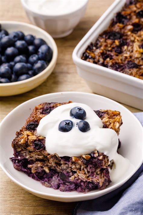 Brown Sugar Blueberry Baked Oatmeal (Easy Breakfast Casserole ...