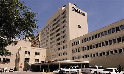 UT Southwestern Medical Center Office Photos