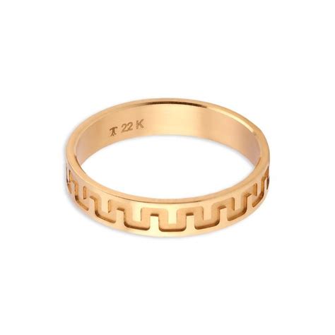 Scintillating 22 Karat Gold Wave Pattern Finger Ring