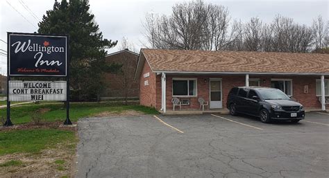 WELLINGTON INN (Bracebridge, Muskoka District, Ontario) - Motel Reviews ...