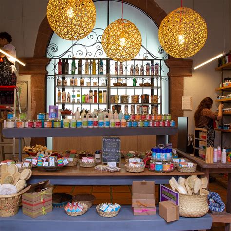 TIENDAS MADRE TIERRA (San Miguel de Allende) - Qué SABER antes de ir