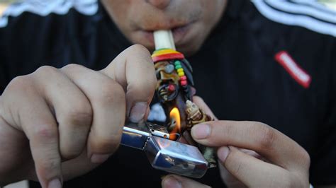 Daily Pot Smoking On College Campuses Is At 35-Year High | HuffPost Voices