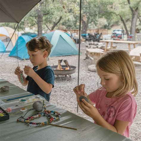 Kids Camping Crafts 的图像结果