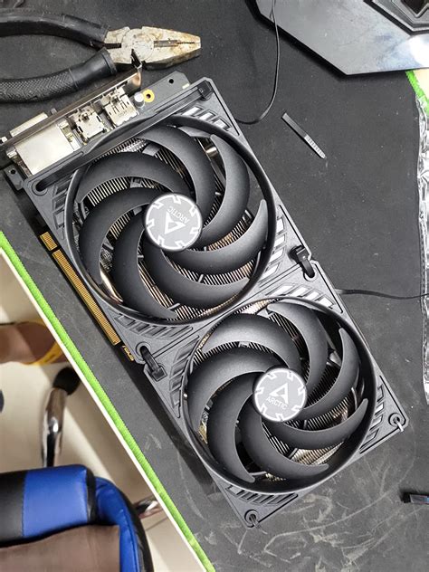 Arctic P12 TC - 120 mm Case Fan with Temperature Control, Pressure ...