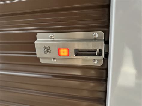 Self Storage Locks 的图像结果