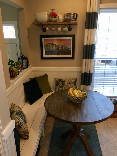 Breakfast Nook Kitchen Table 的图像结果