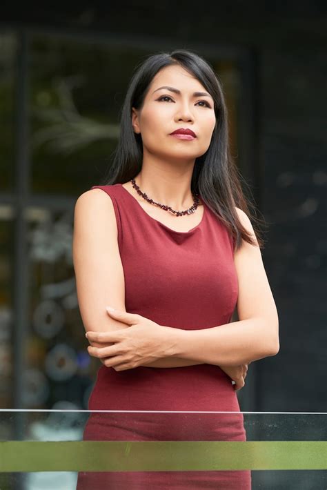 Kobieta Azjatka – zdjęcia. Pobierz darmowe obrazy wysokiej jakości ...