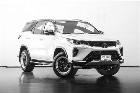 Toyota Fortuner 2.8 TRD SPORTIVO 4WD สี ขาว ปี 2016 (62V11) รถบ้านมือ ...