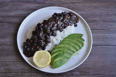 Dominican White Rice And Beans Recipe | Deporecipe.co