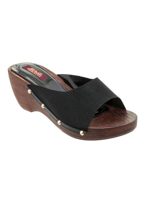 Get Side Stud Detail Textured Flap Wedges at ₹ 899 | LBB Shop