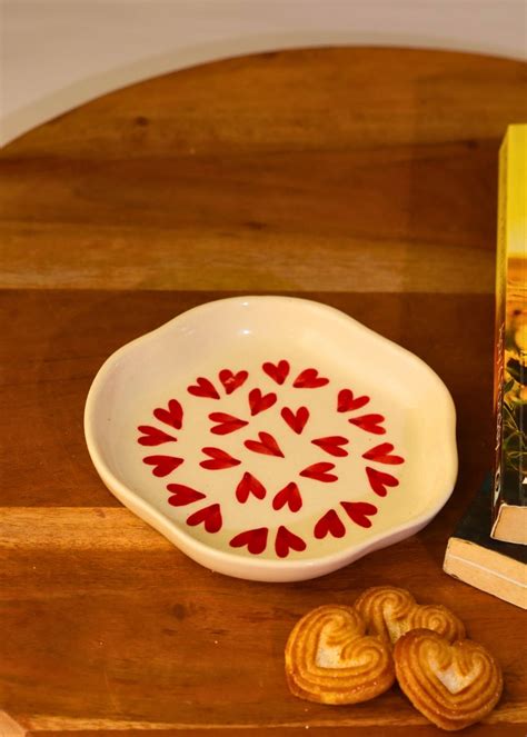 All Hearts - Handmade Dessert Plate – WeavingHomes